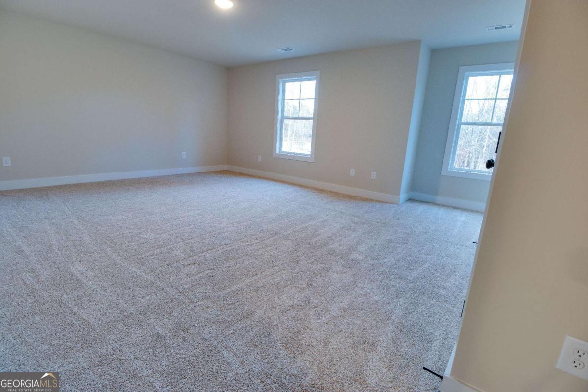 1021 Pointe S Tignall GA 30668