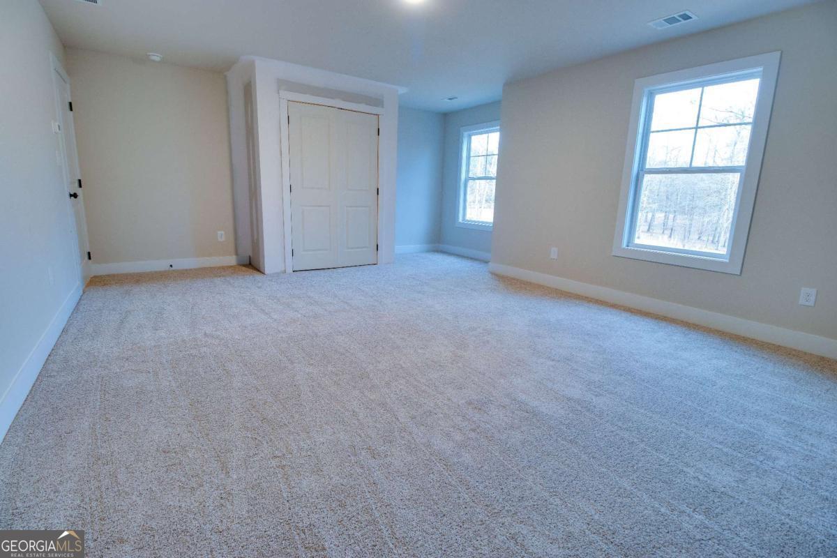 1021 Pointe S Tignall GA 30668