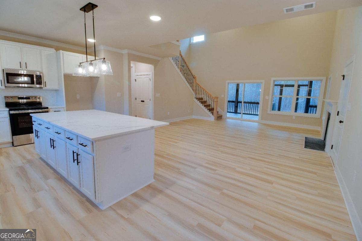 1021 Pointe S Tignall GA 30668