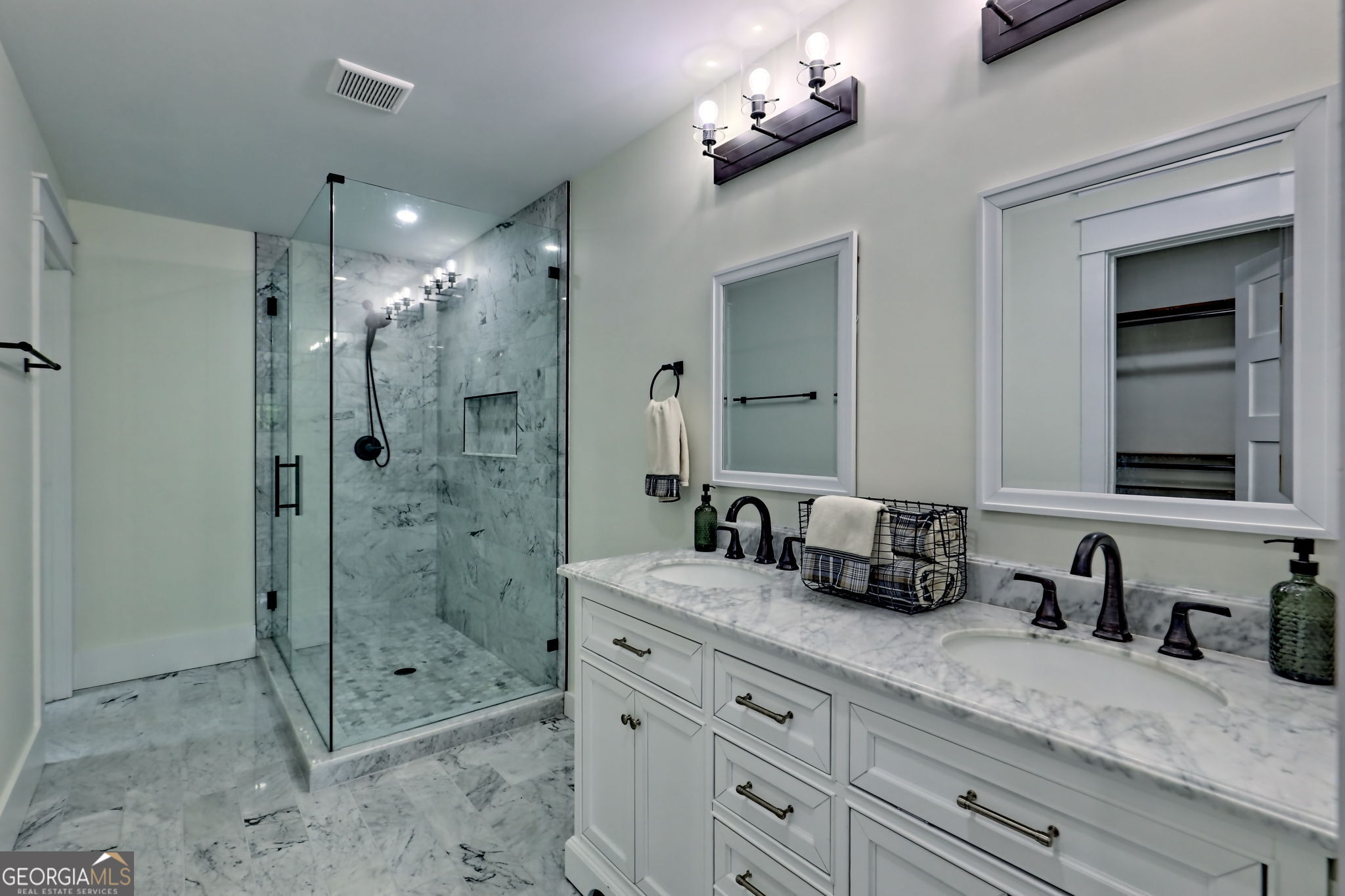63 Redwood Lane Tiger GA 30576