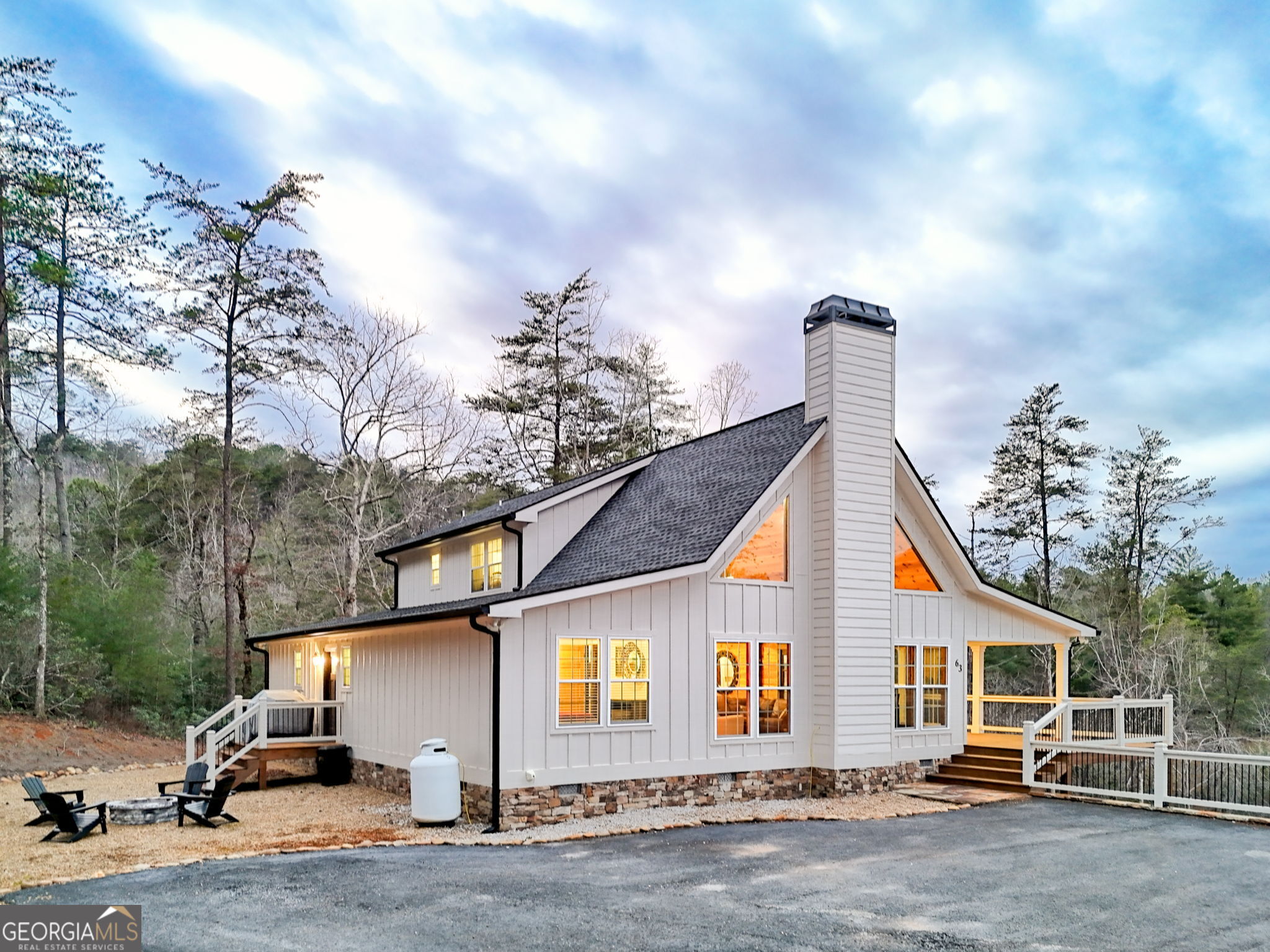 63 Redwood Lane Tiger GA 30576