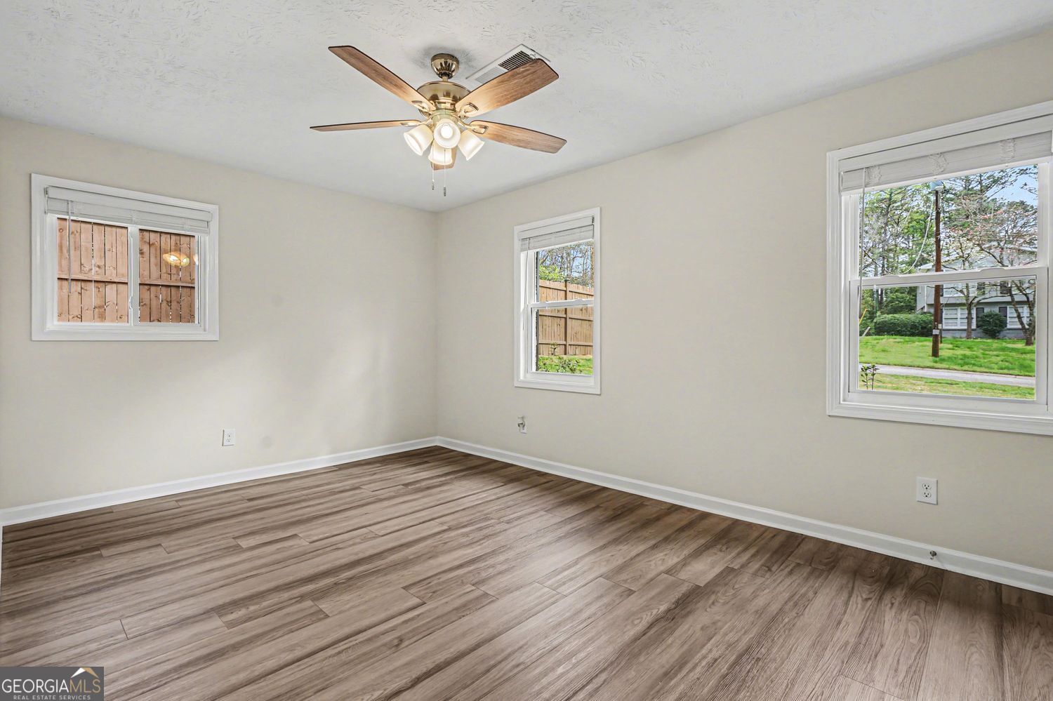 577 Simone Way Stone Mountain GA 30087