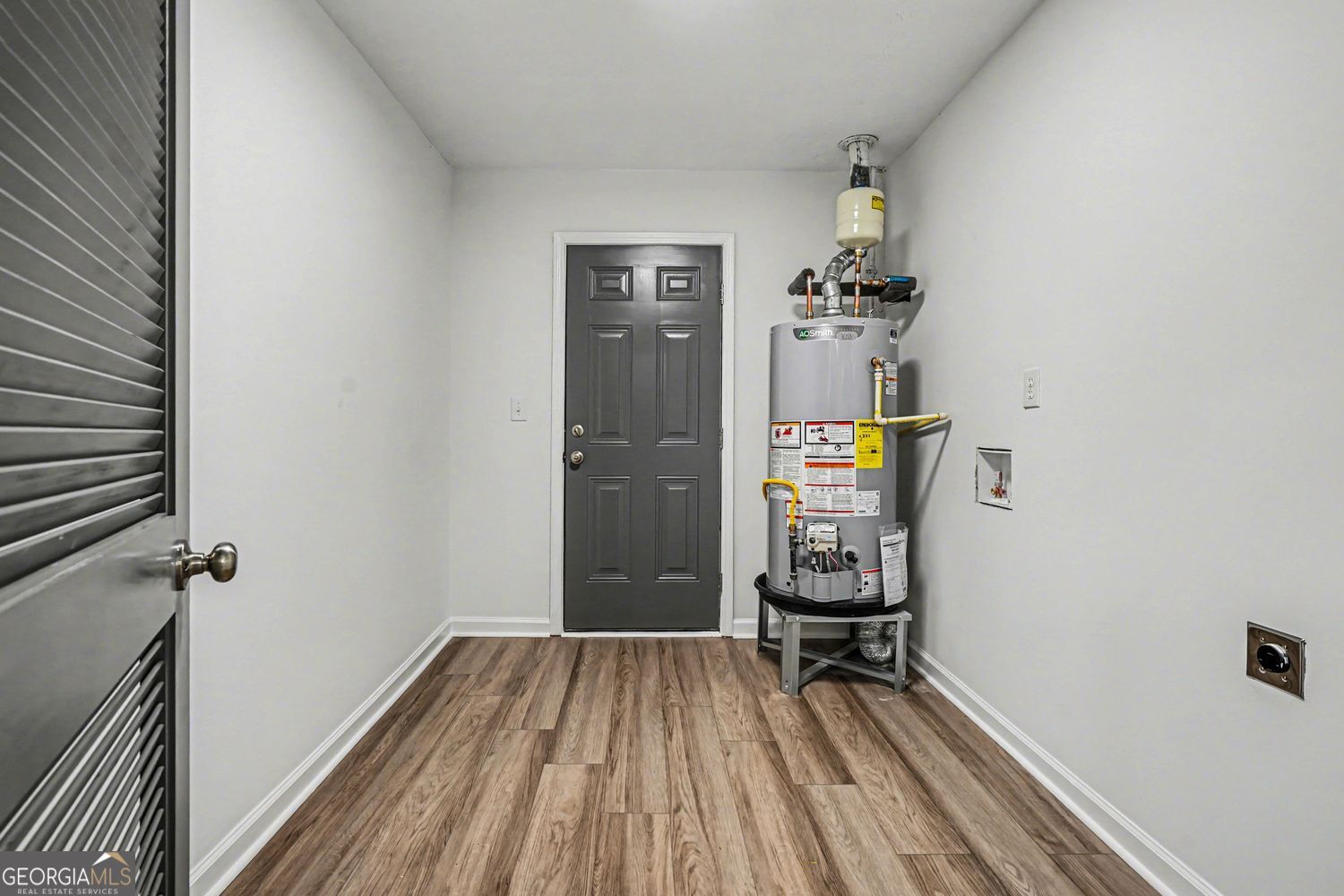 577 Simone Way Stone Mountain GA 30087