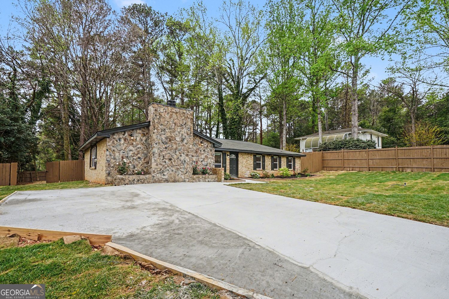 577 Simone Way Stone Mountain GA 30087