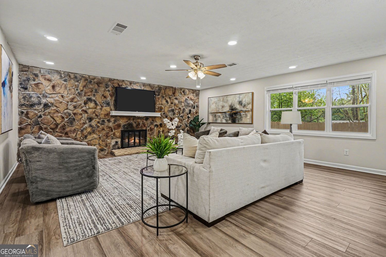 577 Simone Way Stone Mountain GA 30087