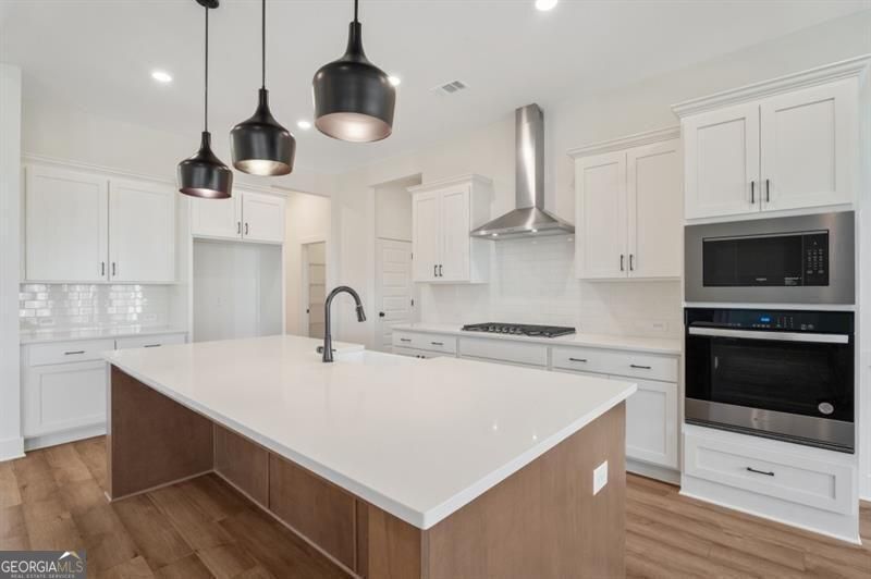 8340 Creekside Overlook Drive Gainesville GA 30506