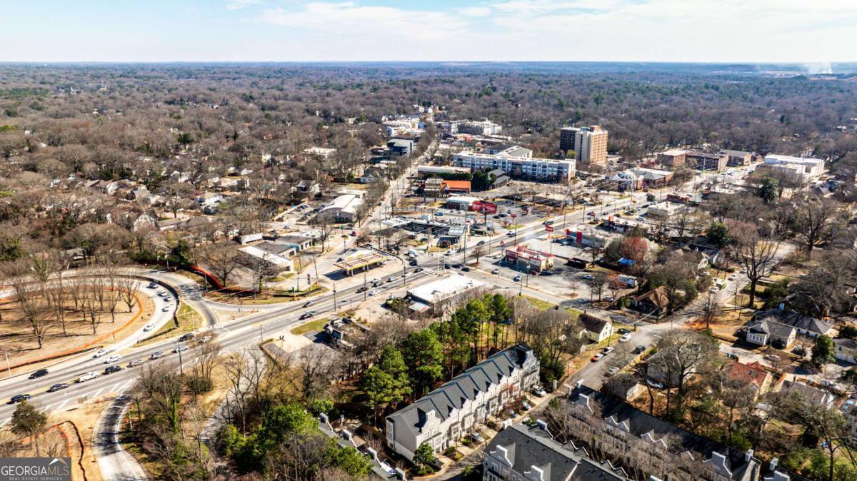 1126 Village Court SE Atlanta GA 30316