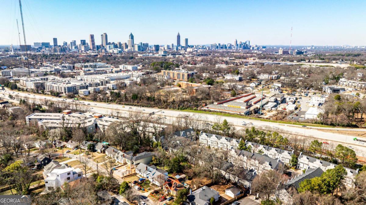 1126 Village Court SE Atlanta GA 30316