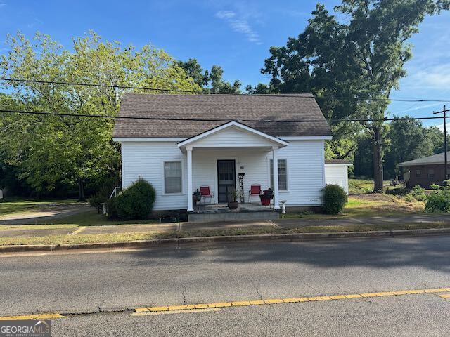 319 E Mccarty Street Sandersville GA 31082