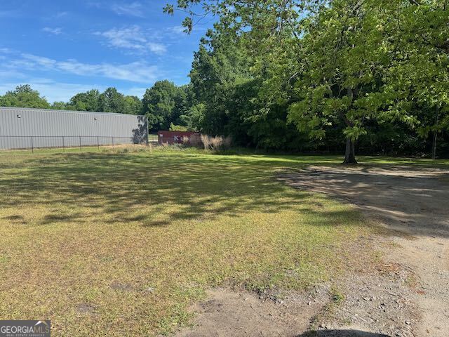 319 E Mccarty Street Sandersville GA 31082