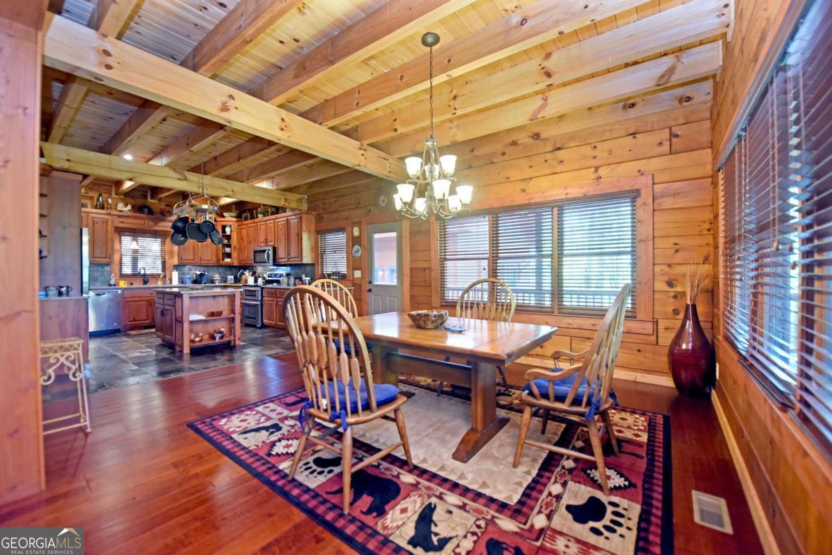 327 Prospectors Pass Ellijay GA 30536