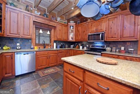 327 Prospectors Pass Ellijay GA 30536