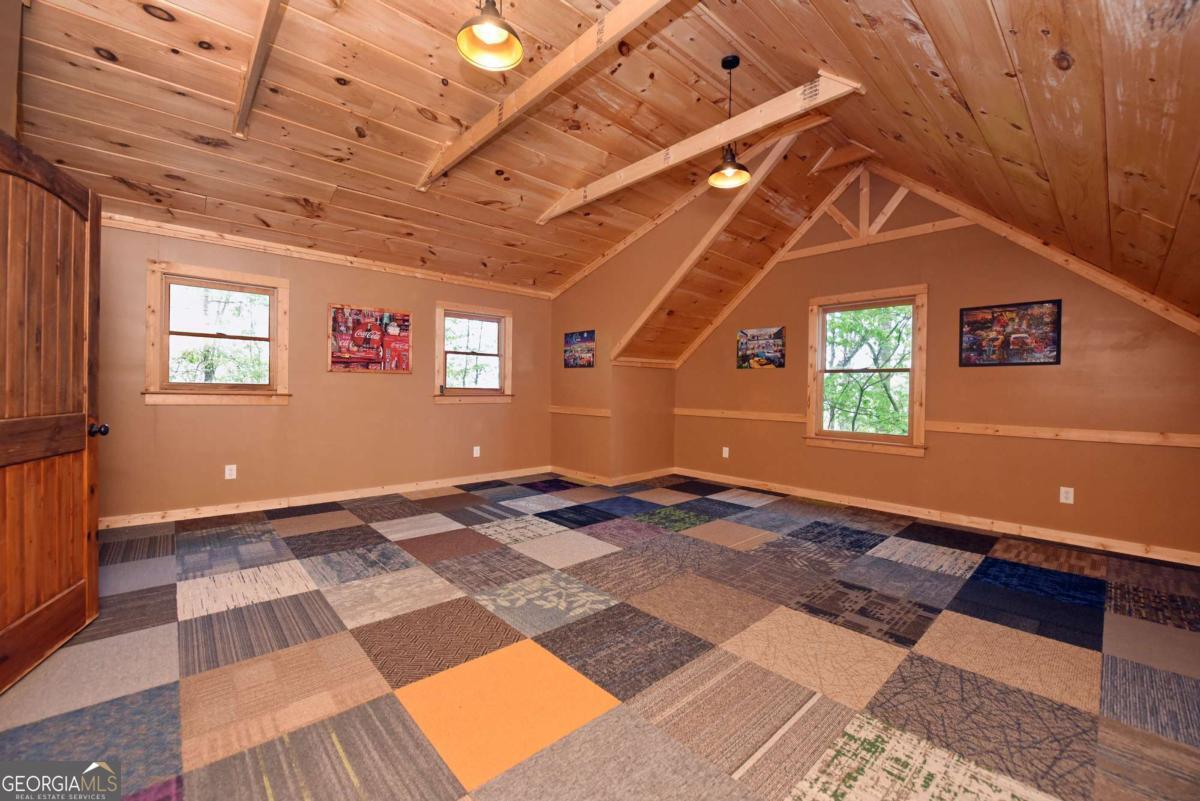 327 Prospectors Pass Ellijay GA 30536