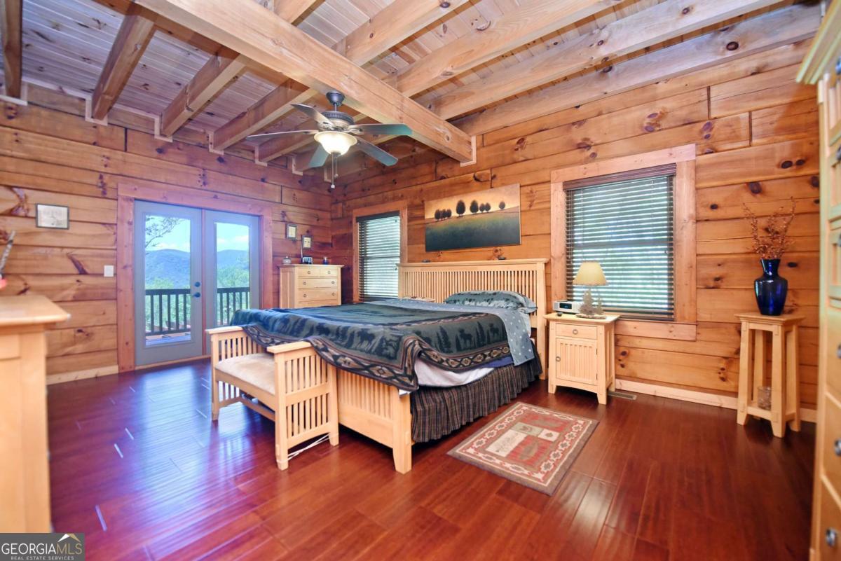 327 Prospectors Pass Ellijay GA 30536