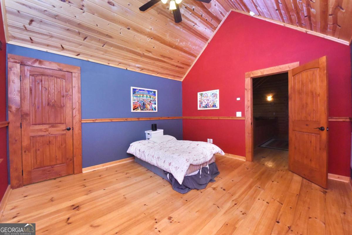 327 Prospectors Pass Ellijay GA 30536