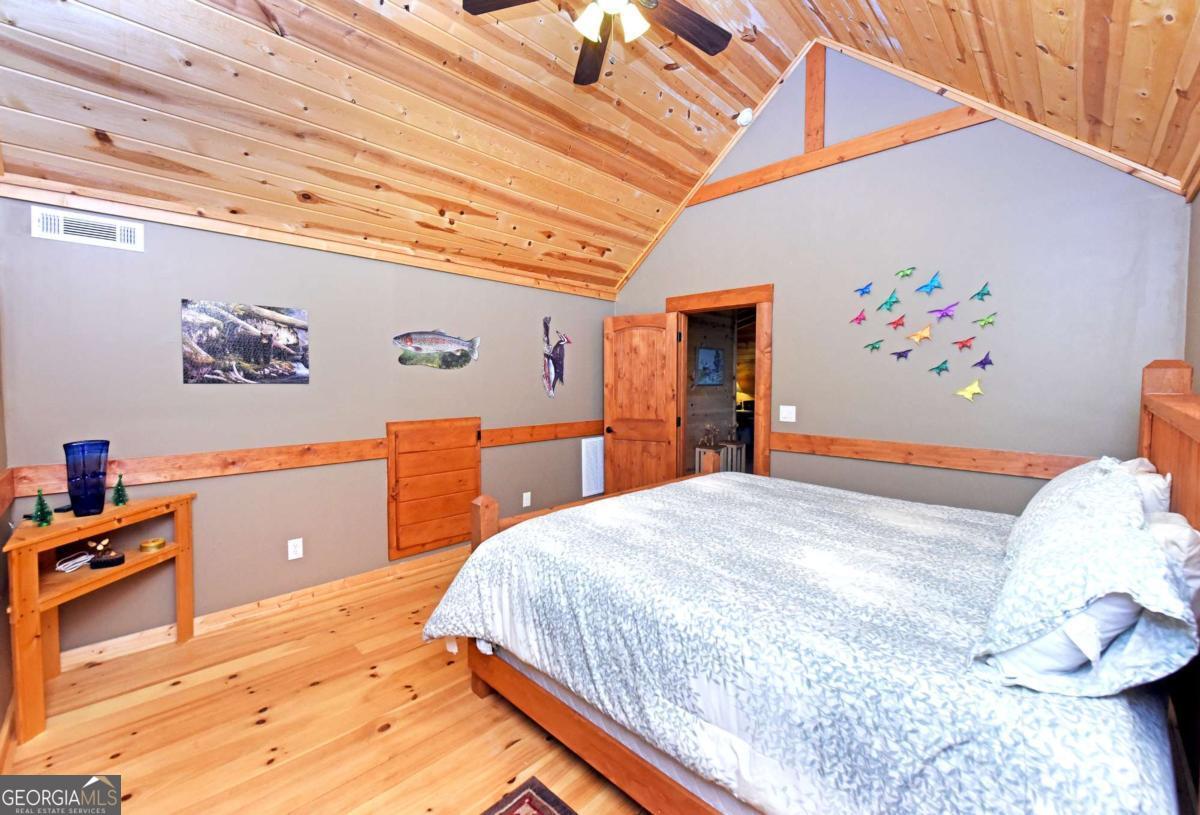 327 Prospectors Pass Ellijay GA 30536
