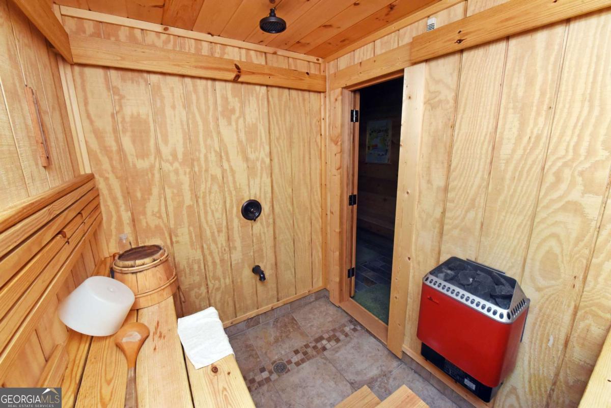 327 Prospectors Pass Ellijay GA 30536