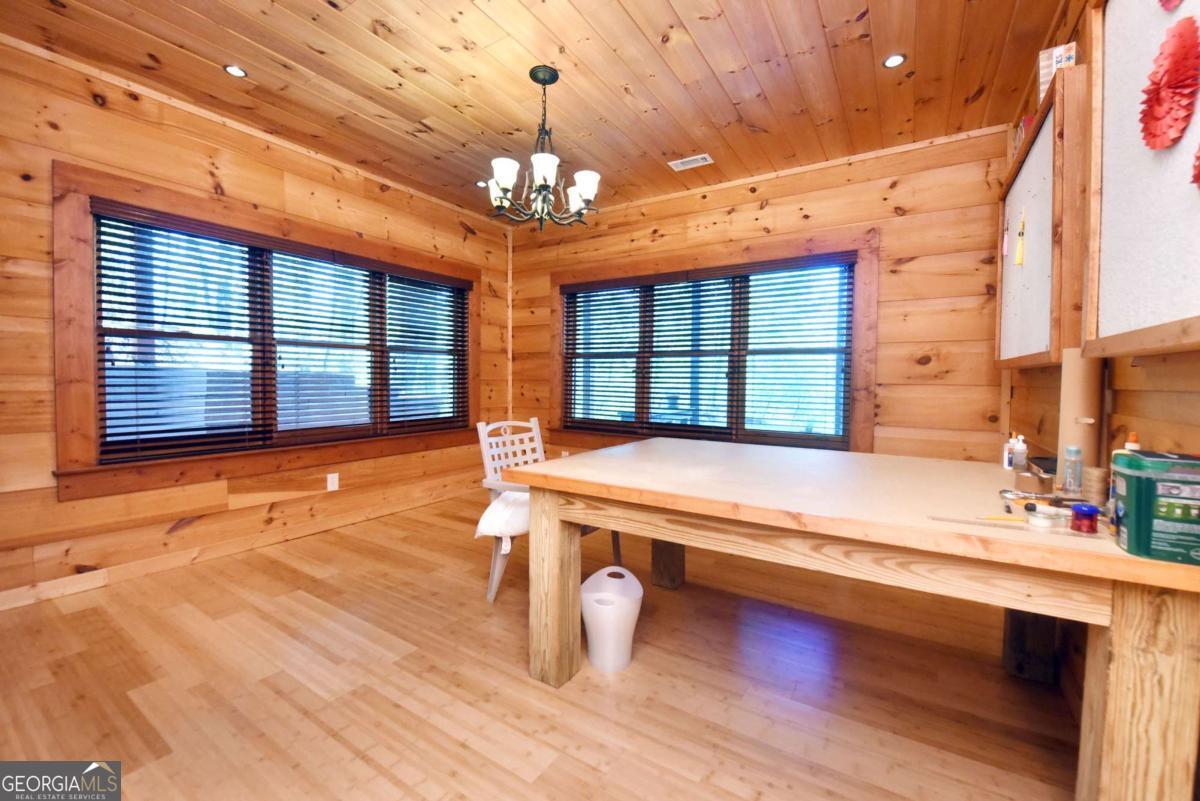 327 Prospectors Pass Ellijay GA 30536