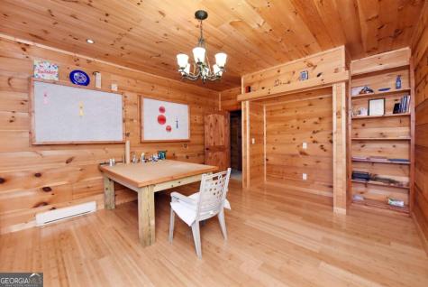 327 Prospectors Pass Ellijay GA 30536