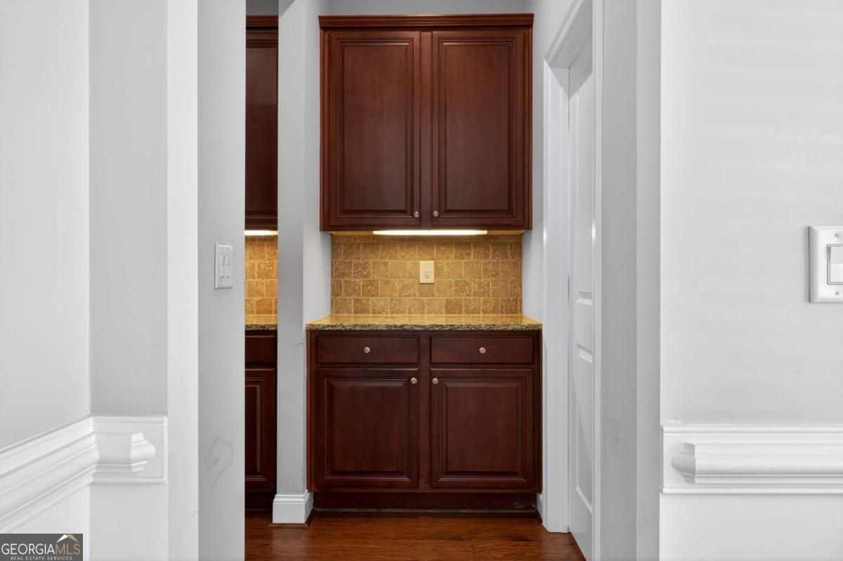2003 Heathermere Way Roswell GA 30075