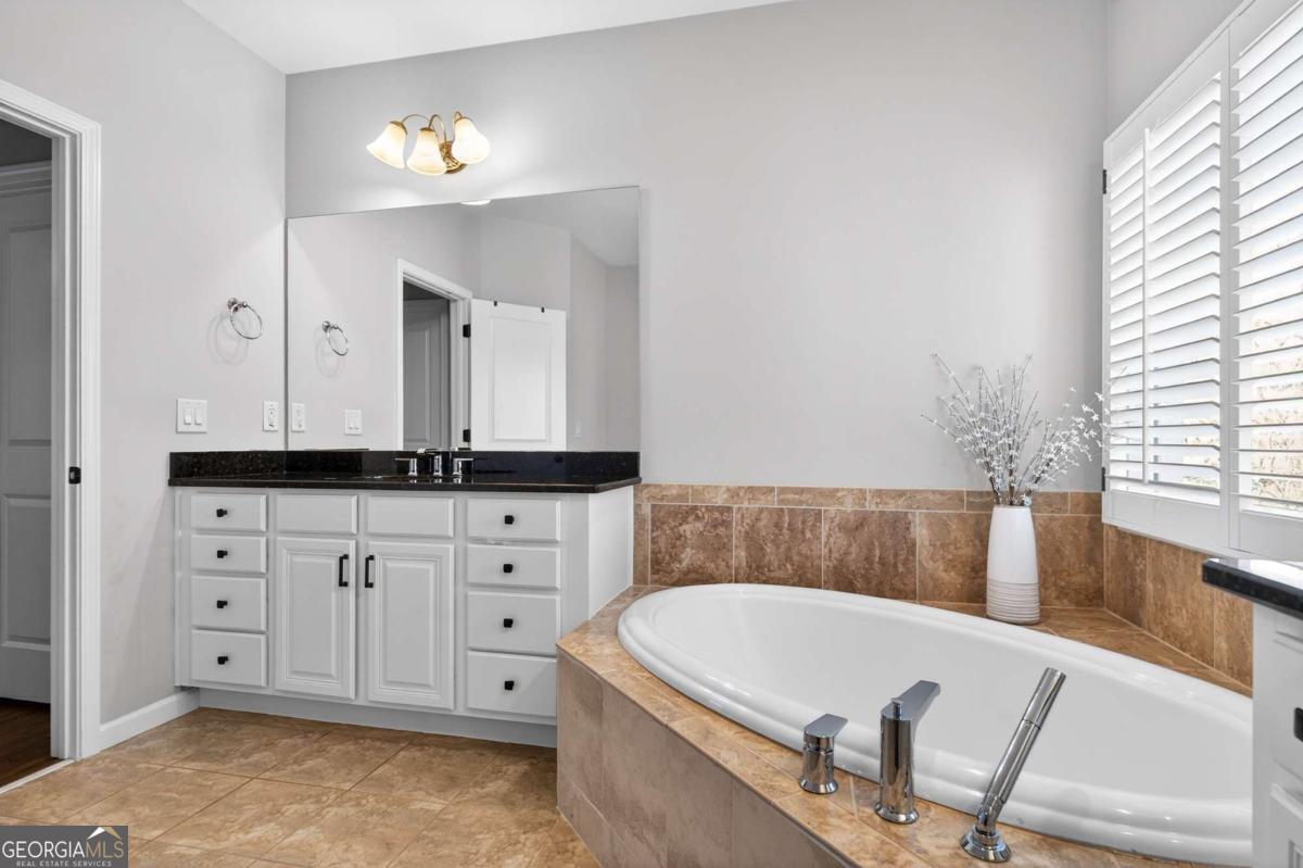2003 Heathermere Way Roswell GA 30075