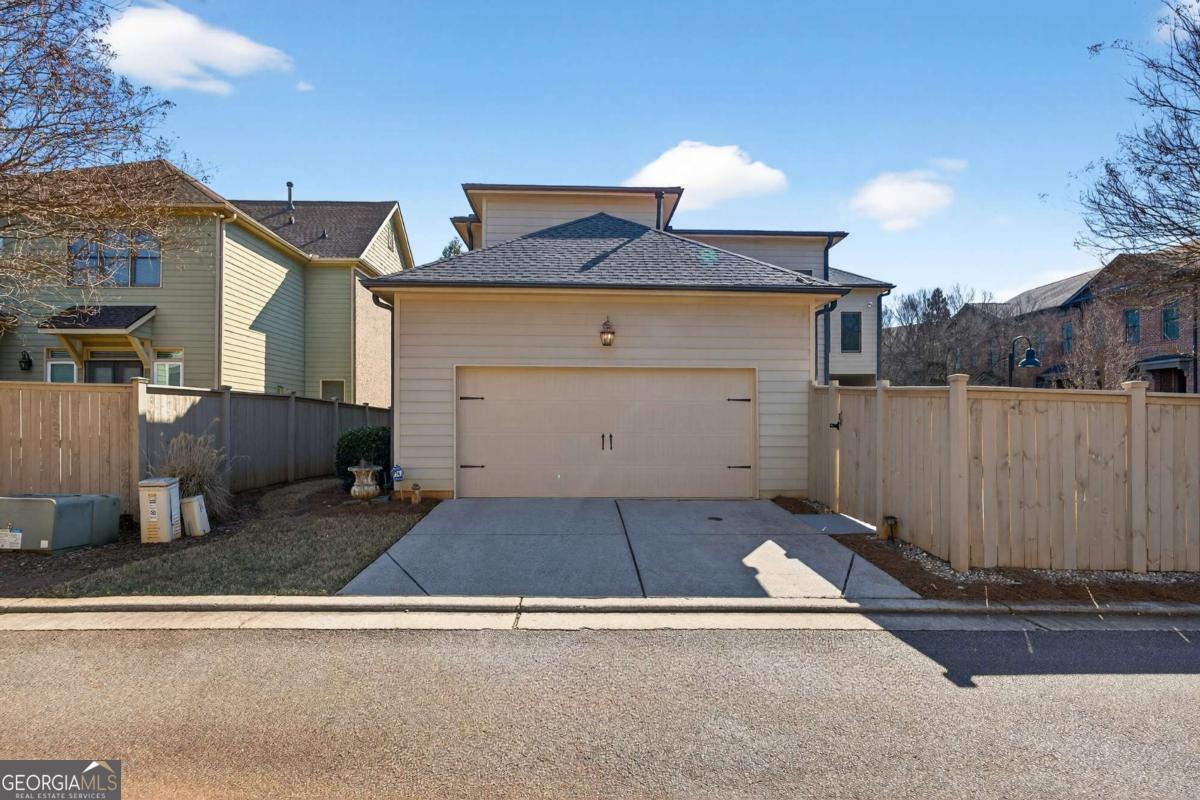 2003 Heathermere Way Roswell GA 30075