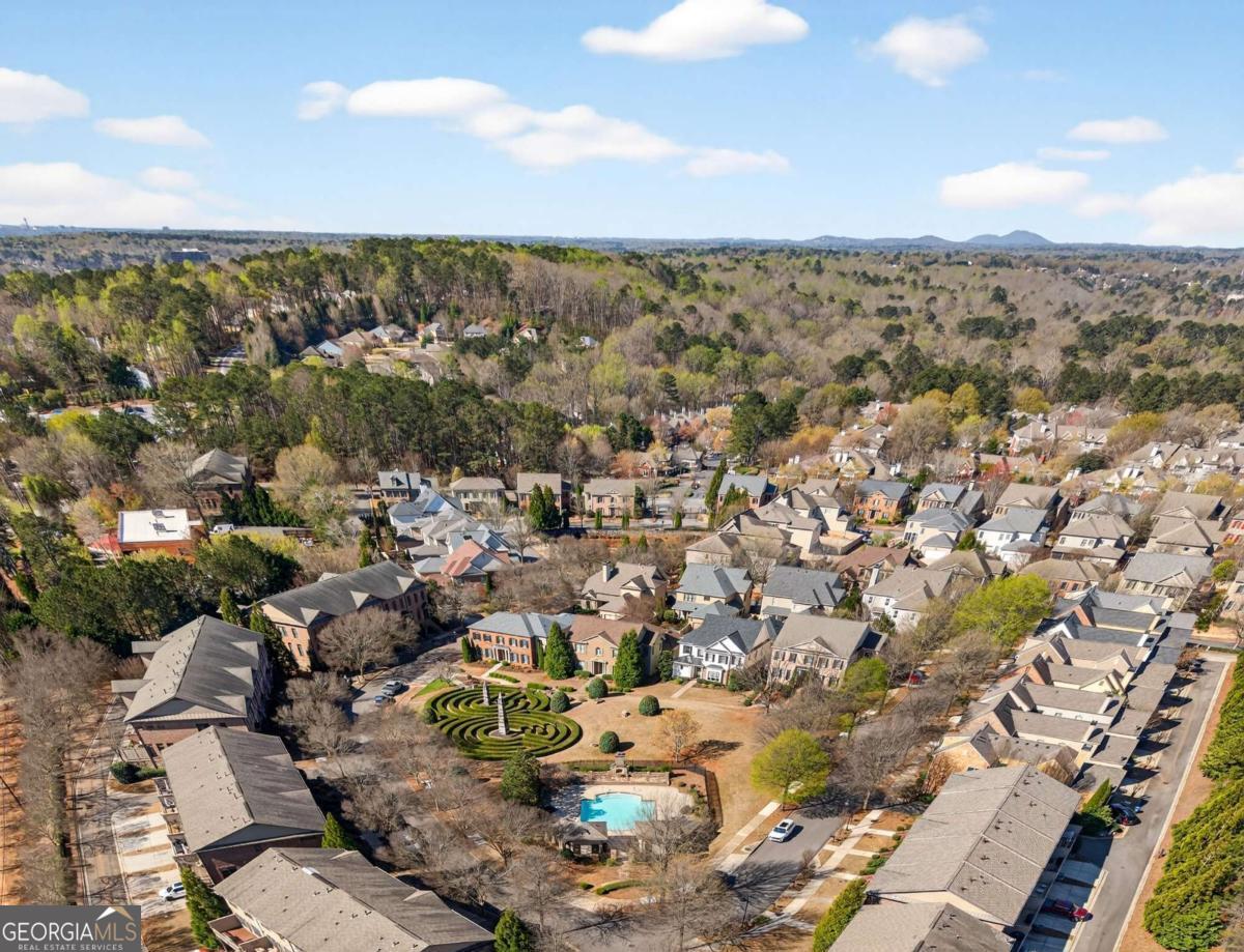 2003 Heathermere Way Roswell GA 30075