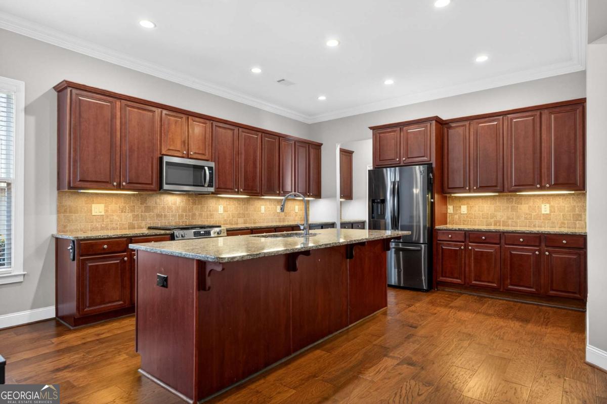 2003 Heathermere Way Roswell GA 30075