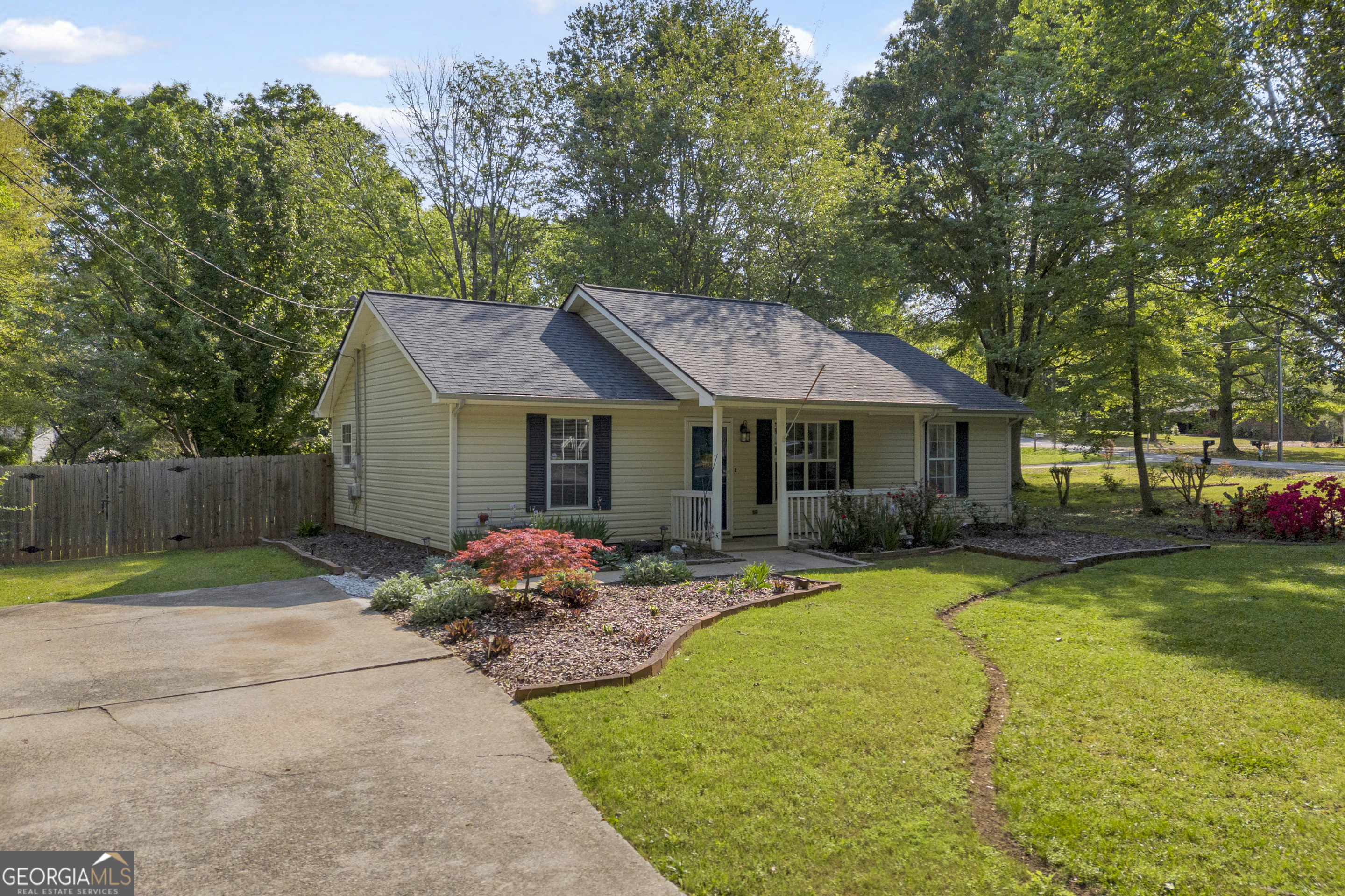 40 Mimosa Street Winder GA 30680