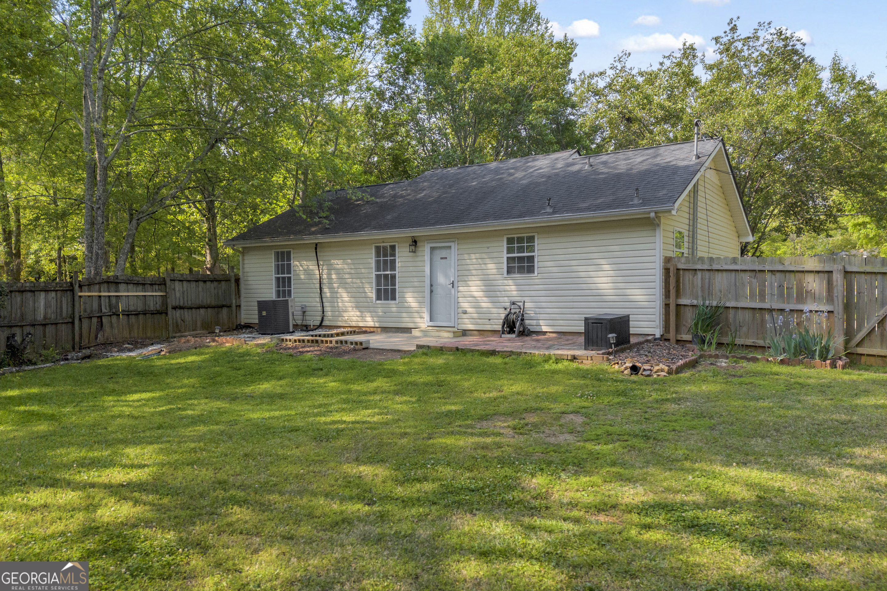 40 Mimosa Street Winder GA 30680