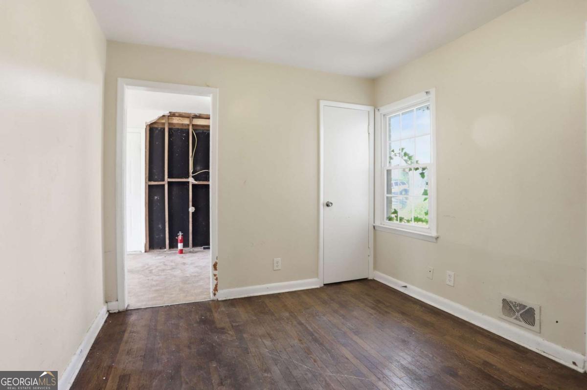256 Silver Springs Circle SW Atlanta GA 30310