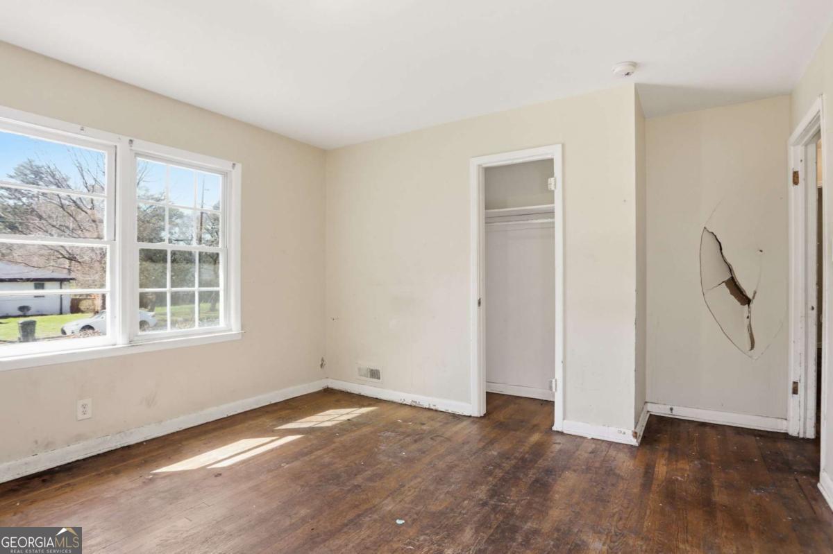 256 Silver Springs Circle SW Atlanta GA 30310