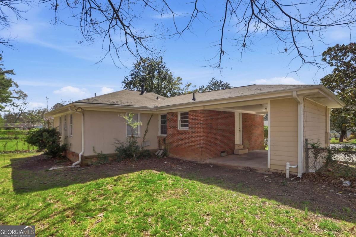 256 Silver Springs Circle SW Atlanta GA 30310