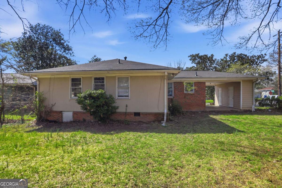 256 Silver Springs Circle SW Atlanta GA 30310