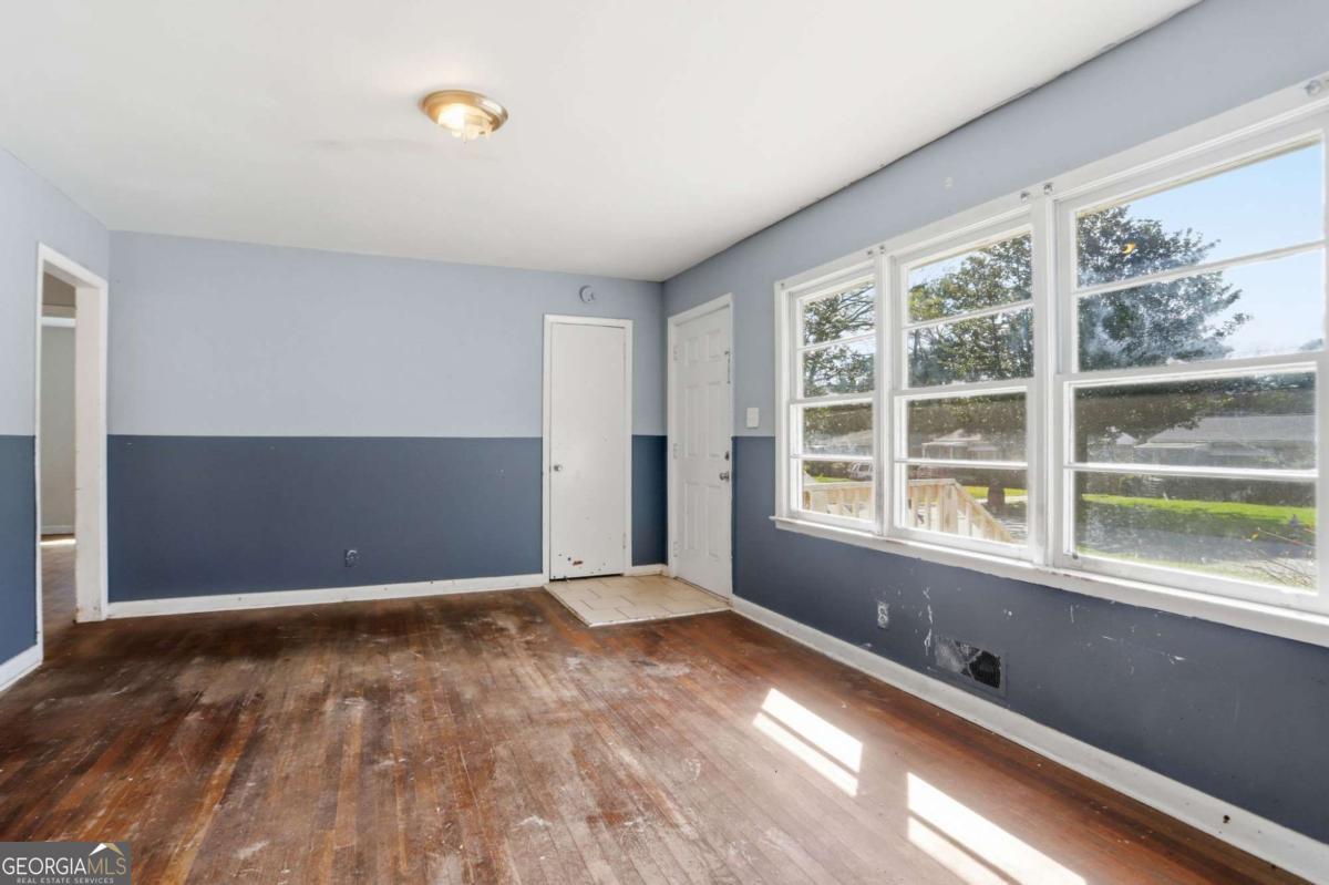 256 Silver Springs Circle SW Atlanta GA 30310