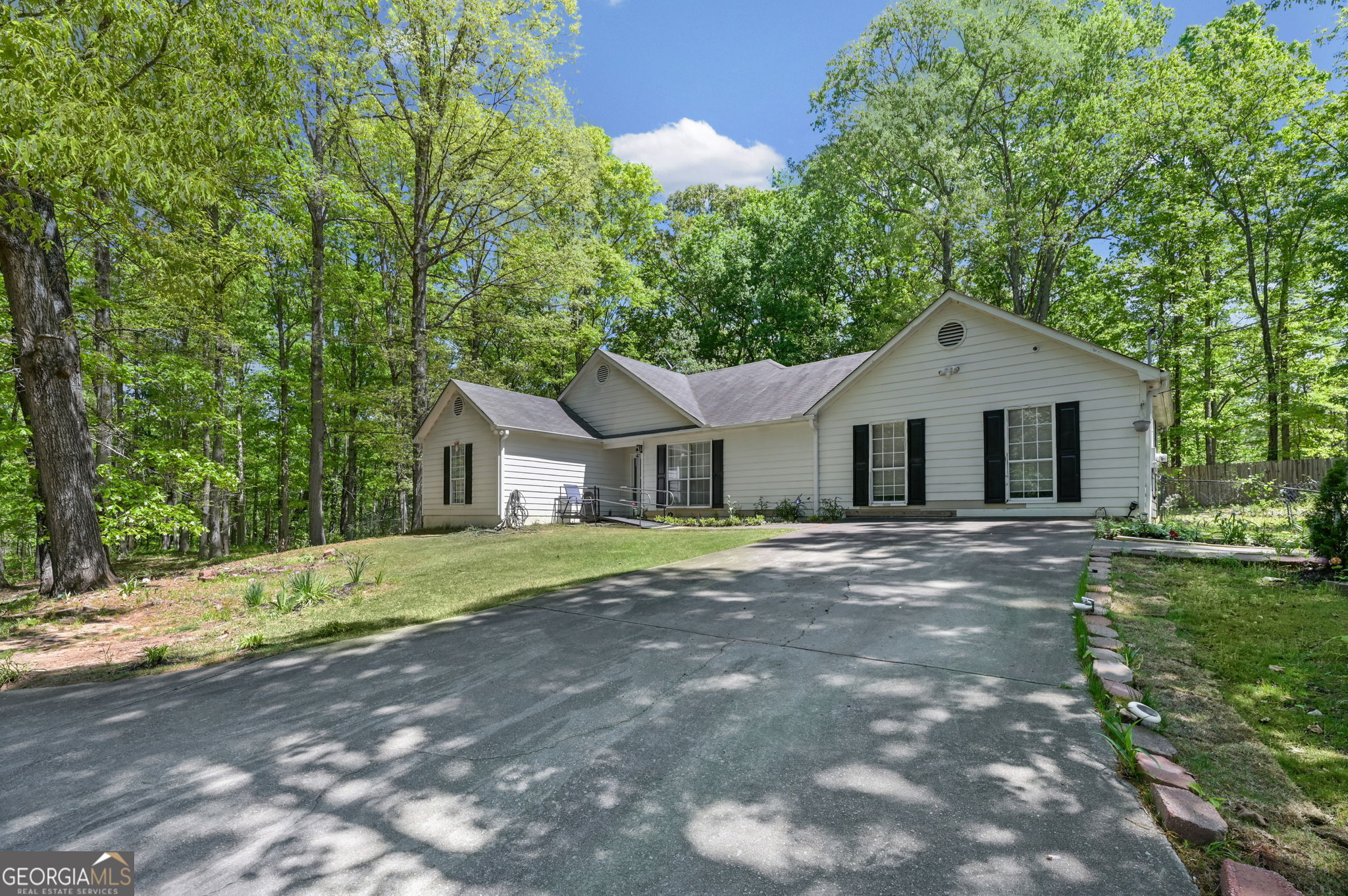 365 Cook Drive Ellenwood GA 30294