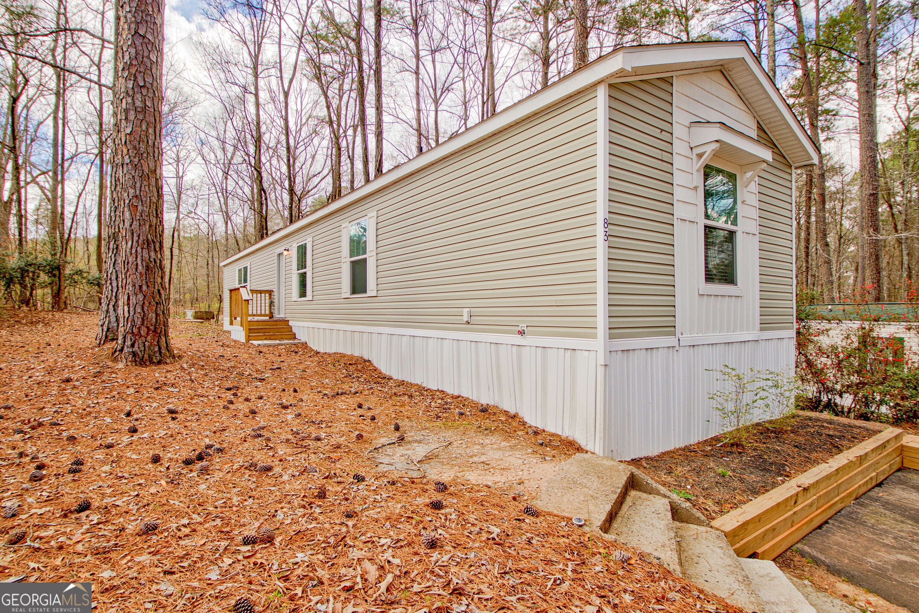 83 Fernwood Drive Fayetteville GA 30214