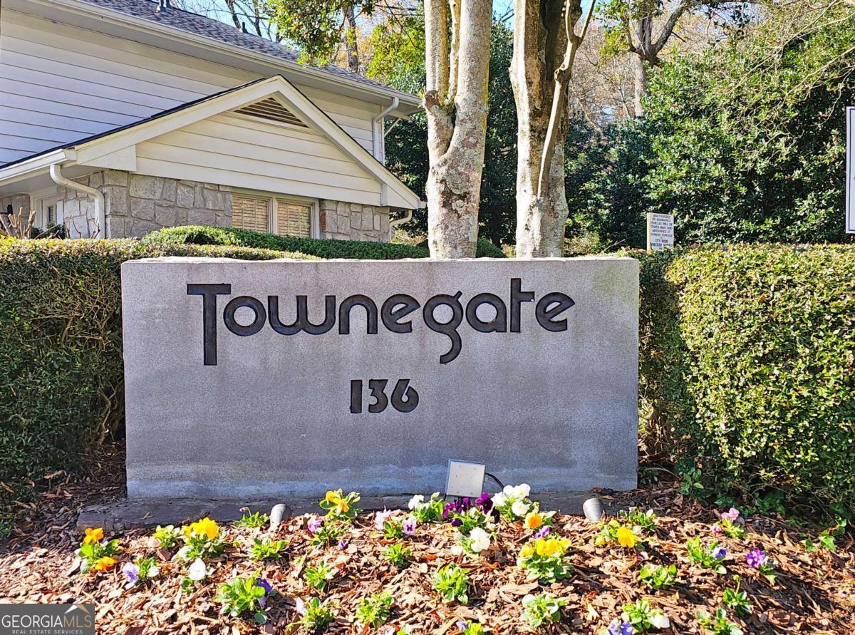 136 Peachtree Memorial Drive NW Atlanta GA 30309