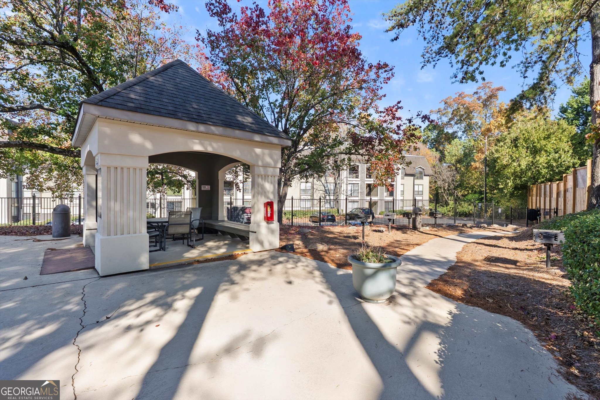 2657 Lenox Road NE Atlanta GA 30324