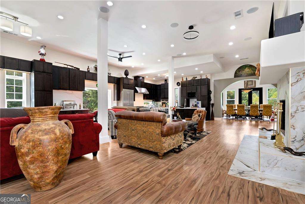 1197 Dee Kennedy Road Auburn GA 30011