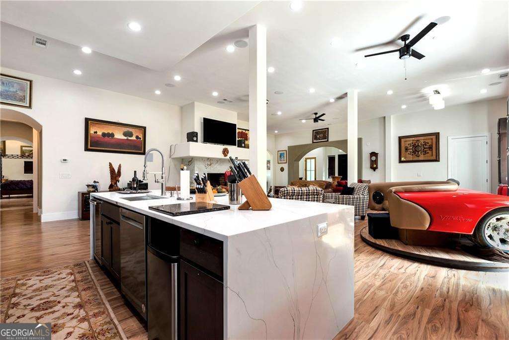 1197 Dee Kennedy Road Auburn GA 30011