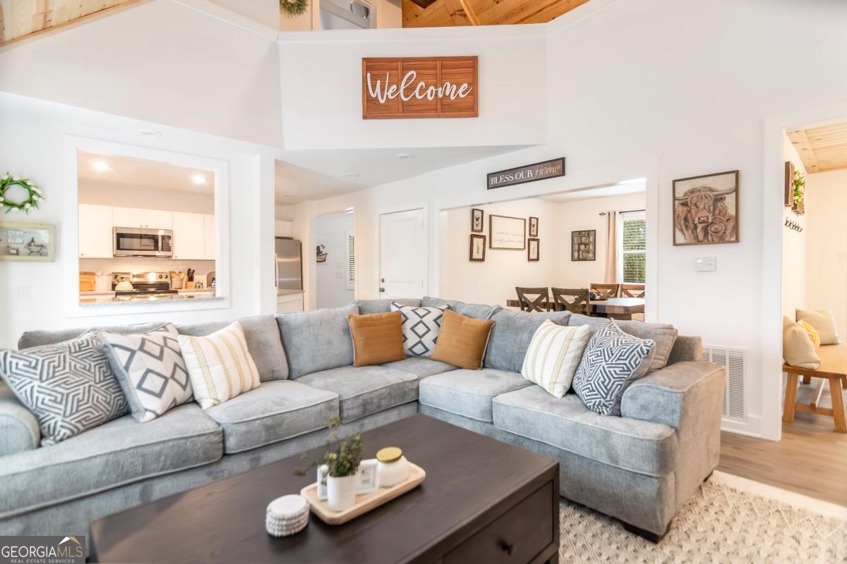 587 E Oak Trace Jasper GA 30143