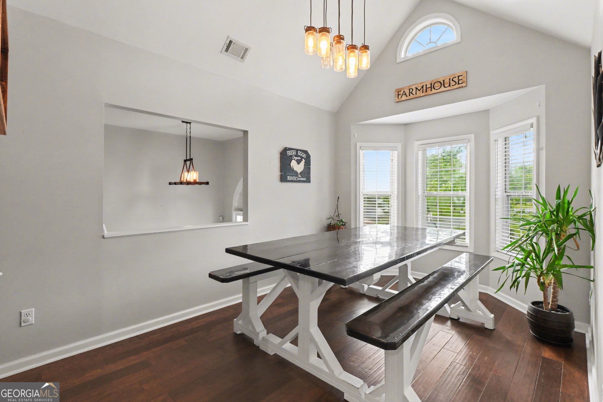 15 Indian Valley Way Rydal GA 30171