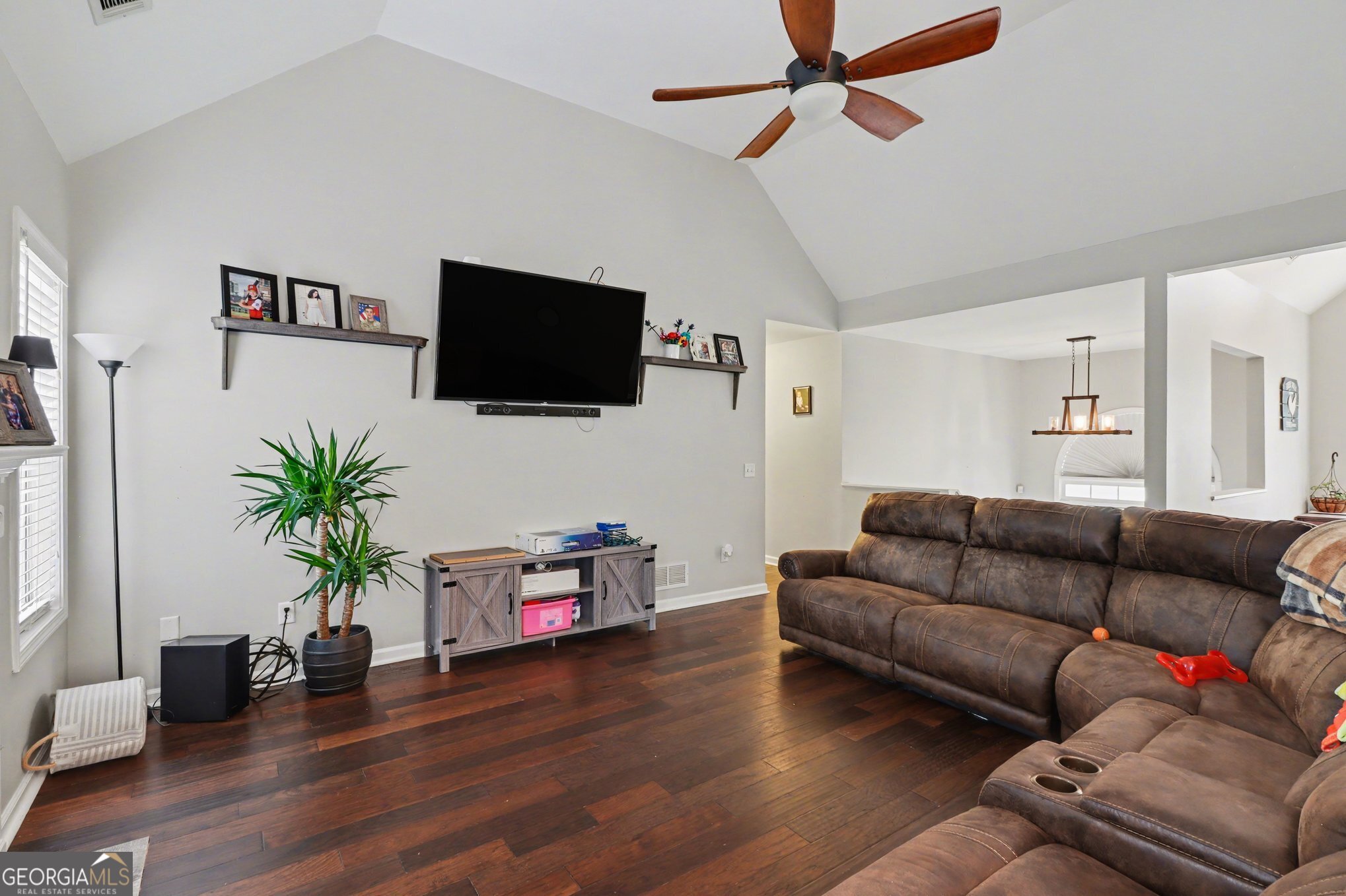 15 Indian Valley Way Rydal GA 30171