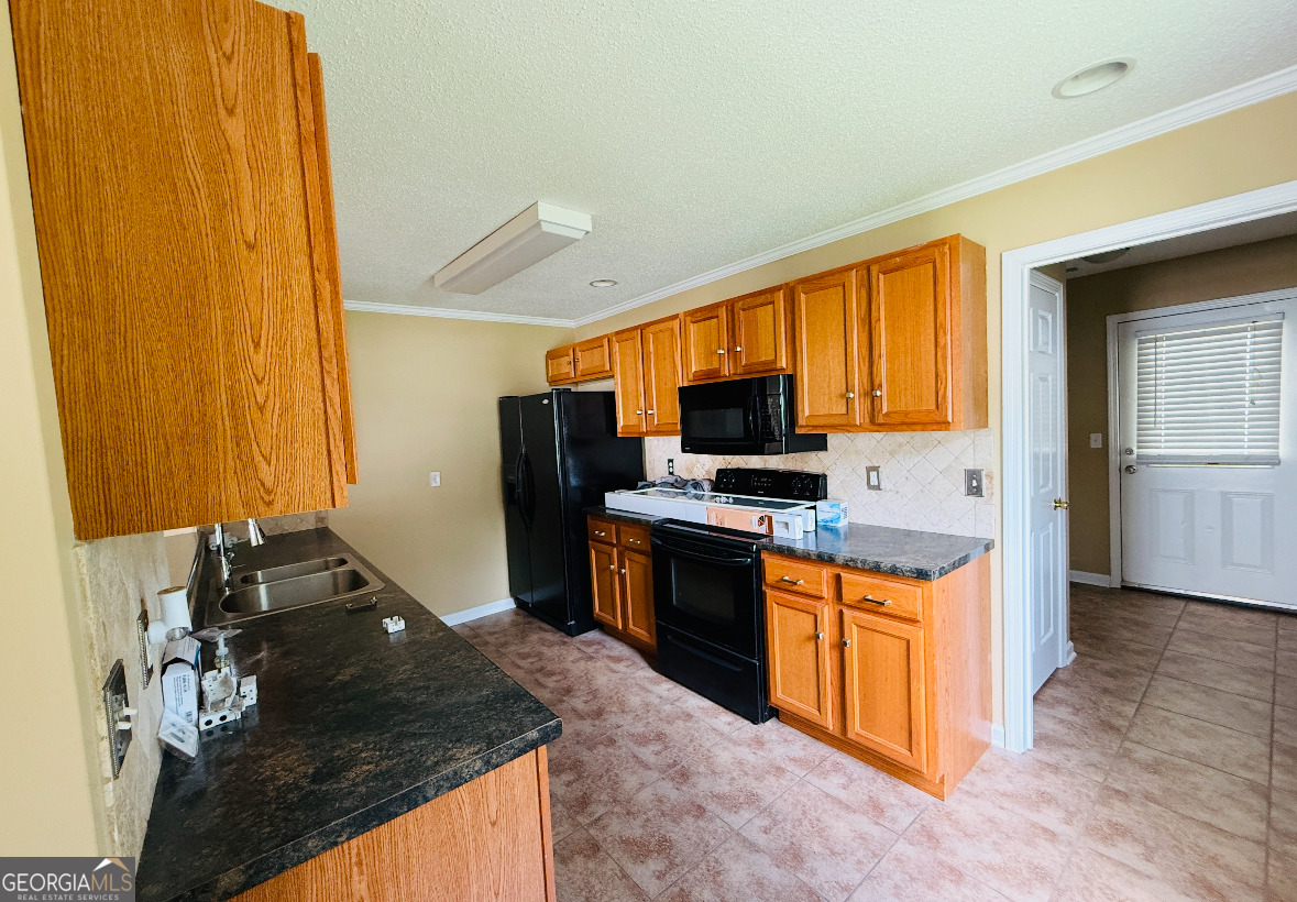 153 Crest Pointe Bremen GA 30110