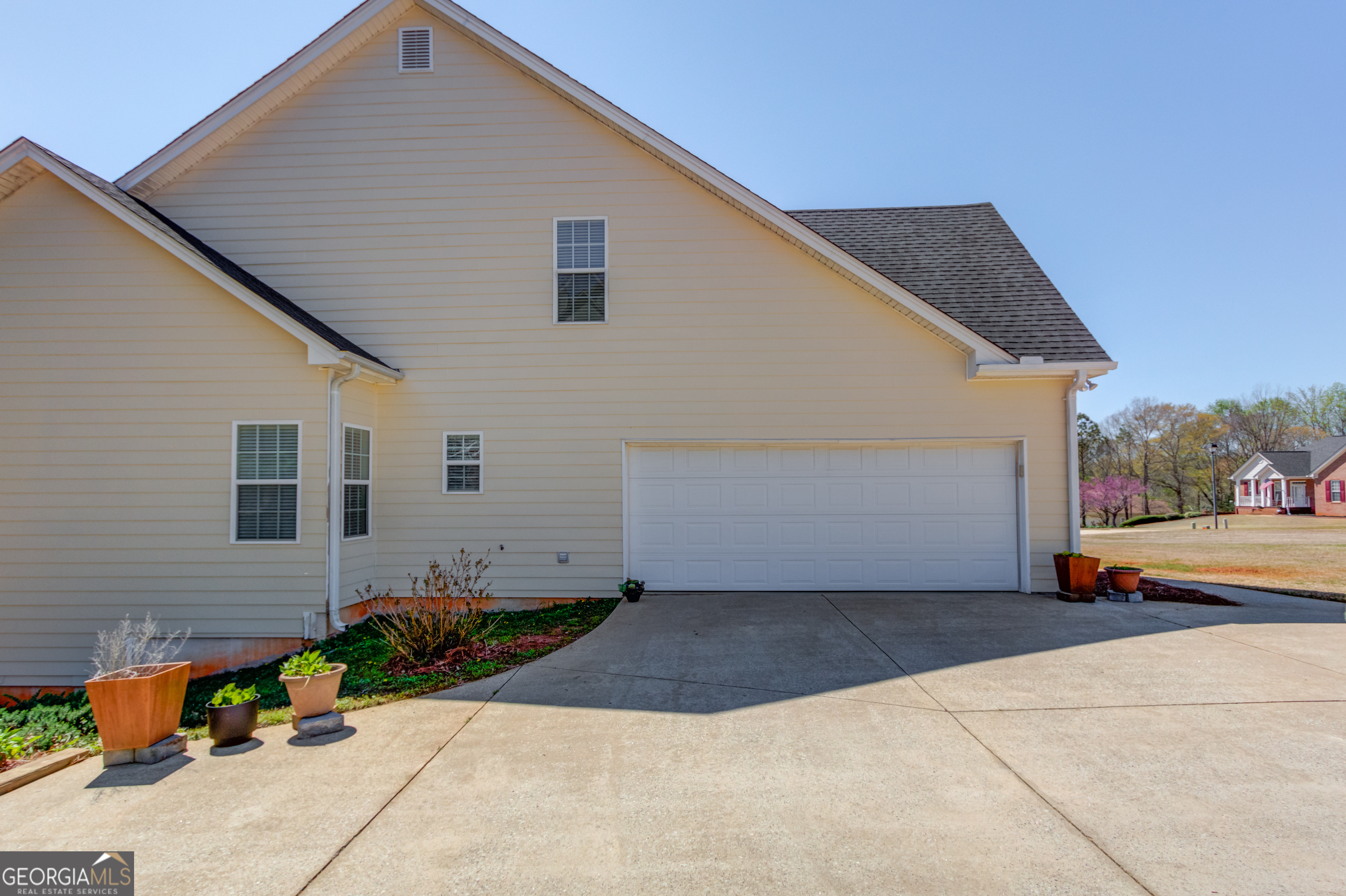 231 Station Drive Pendergrass GA 30567