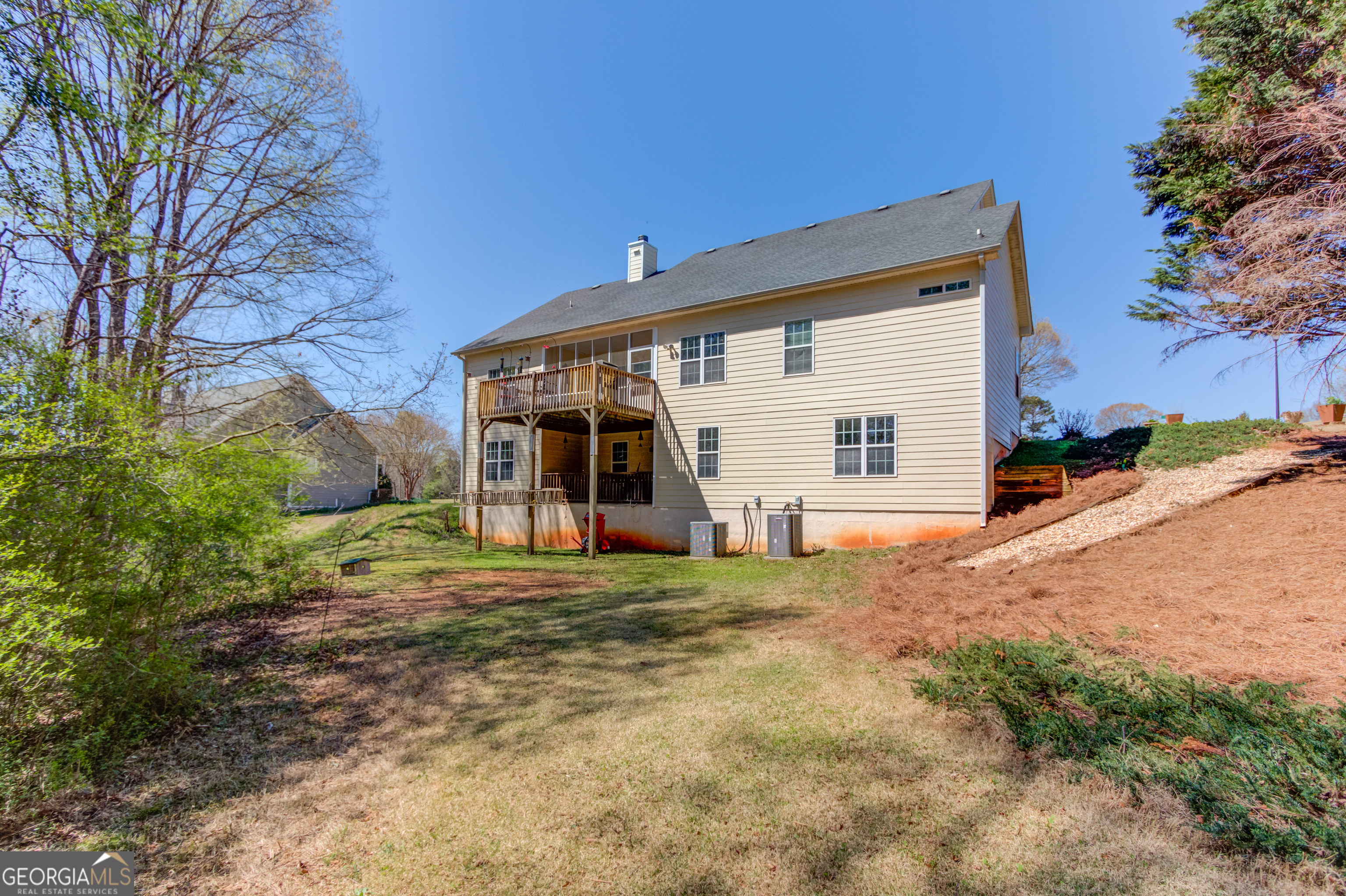 231 Station Drive Pendergrass GA 30567