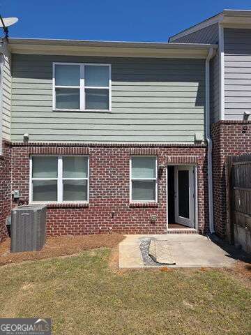 1610 Larkspur Trail Conyers GA 30012