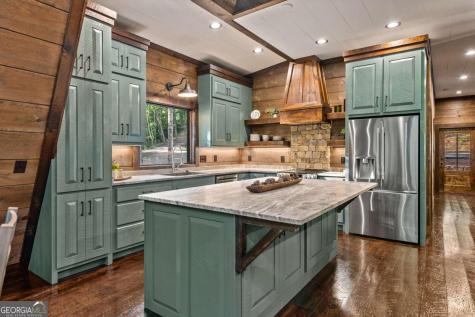 60 Magnolia Trail Mccaysville GA 30555