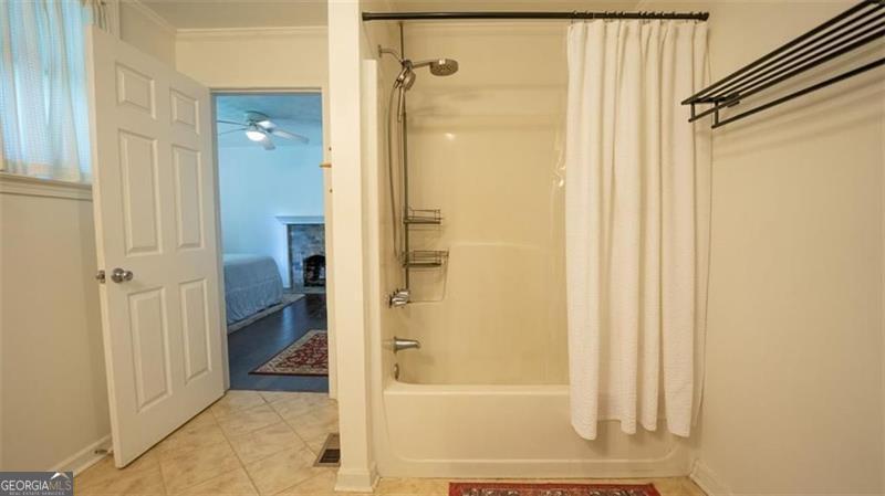2881 Parrott Avenue NW Atlanta GA 30318